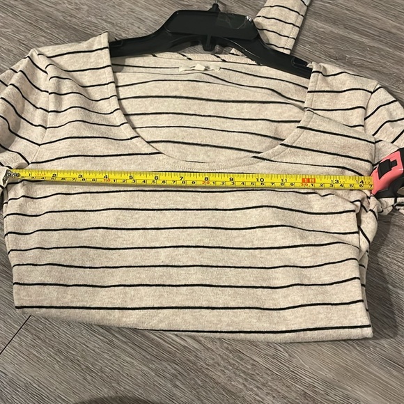 Madewell Bodysuit - Picture 6 of 6